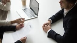 Học cách thoả thuận lương từ chuyên gia đàm phán con tin