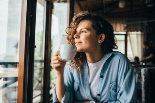 Đủ tuổi hưu nhưng mới đóng BHXH 15 năm, chờ luật mới để hưởng lương hưu?